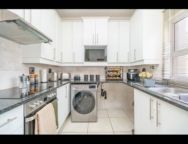 2 BEDROOM APARTMENT FOR SALE IN SAXONWOLD